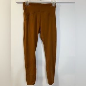 🍋 Brown Lululemon Leggings Size 6 🍋